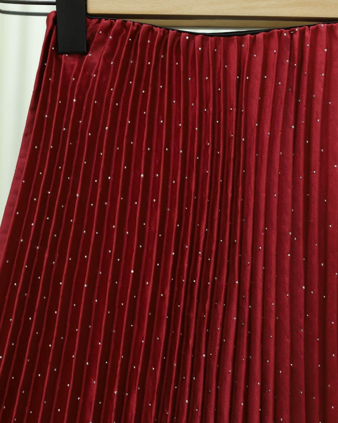 Embellished Pleated Midi Skirt - Red - Podyumplus - by Peralane - photo 8