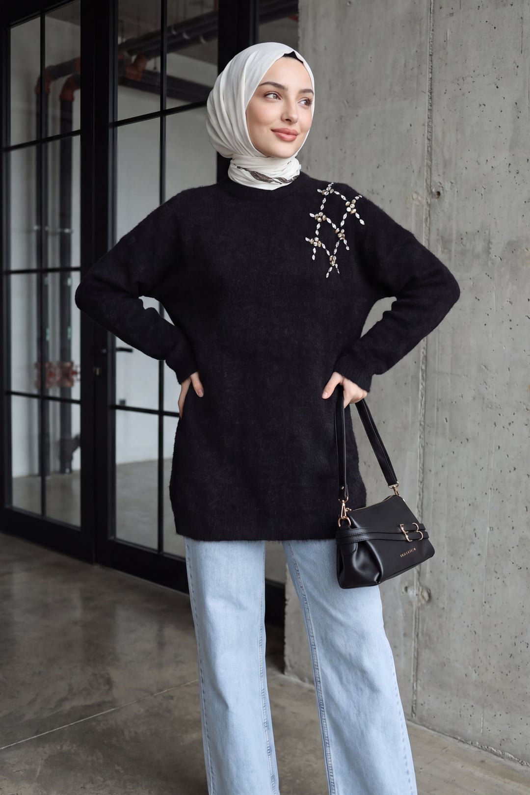 Black Rhinestone-Embellished Knit Tunic with Shoulder Details - Podyumplus - by Peralane - photo 4
