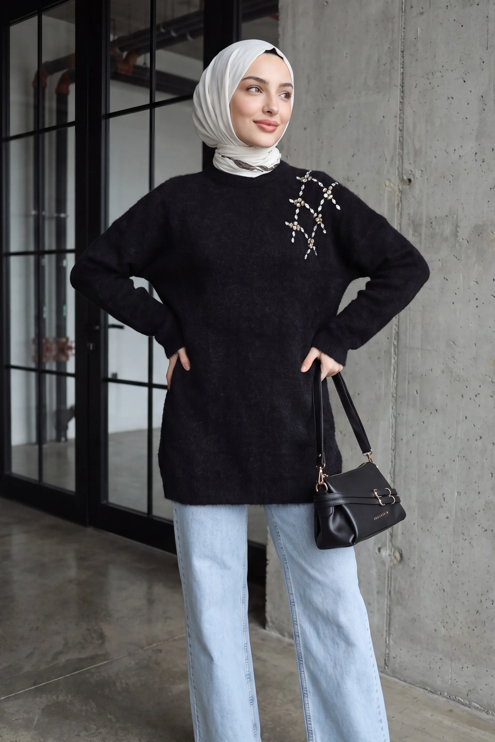 Black Rhinestone-Embellished Knit Tunic with Shoulder Details - Podyumplus - by Peralane - photo 4