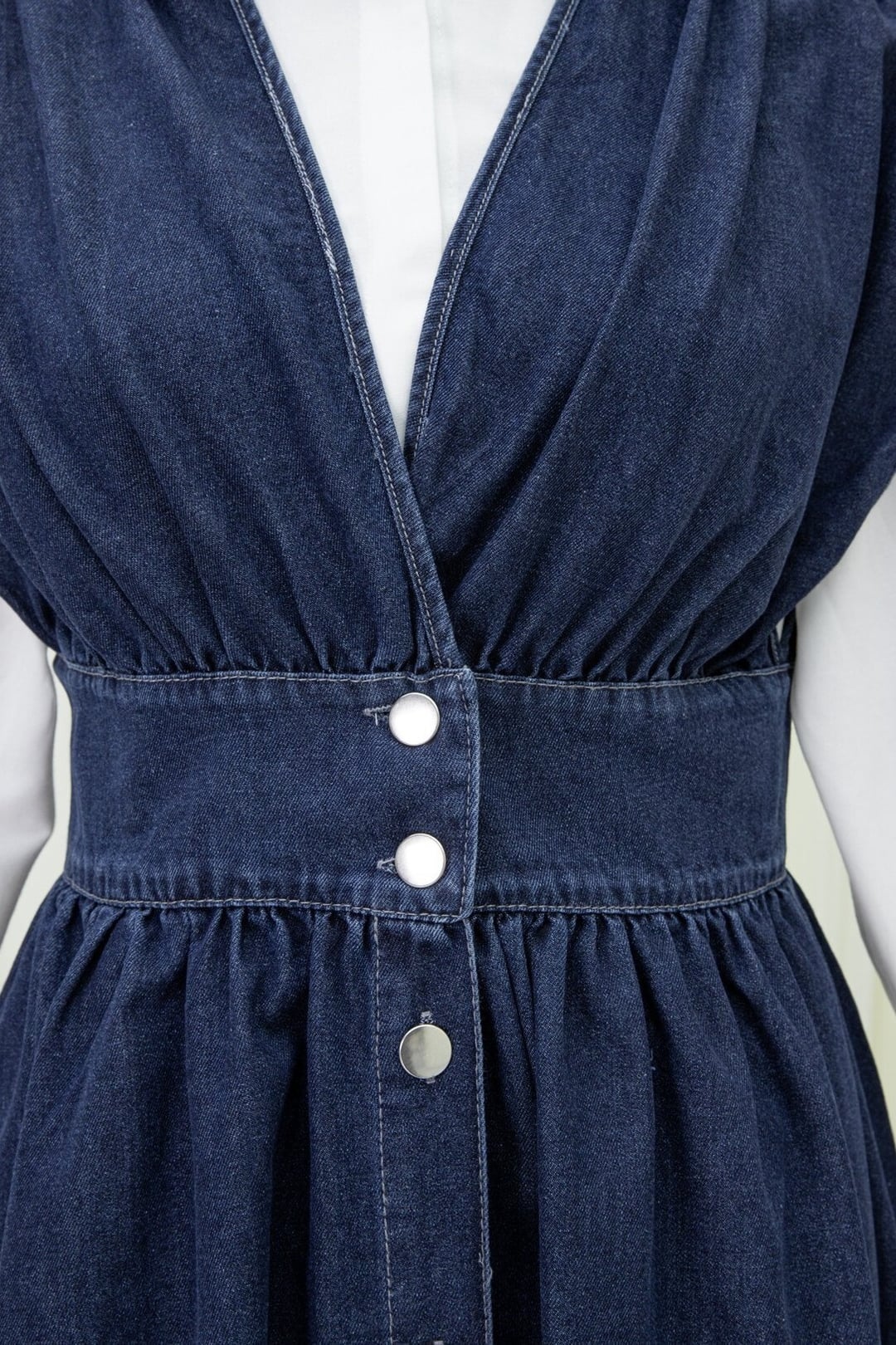 V-Neck Sleeveless Denim Maxi Dress with Button Front - Navy - Podyumplus - by Peralane - photo 5