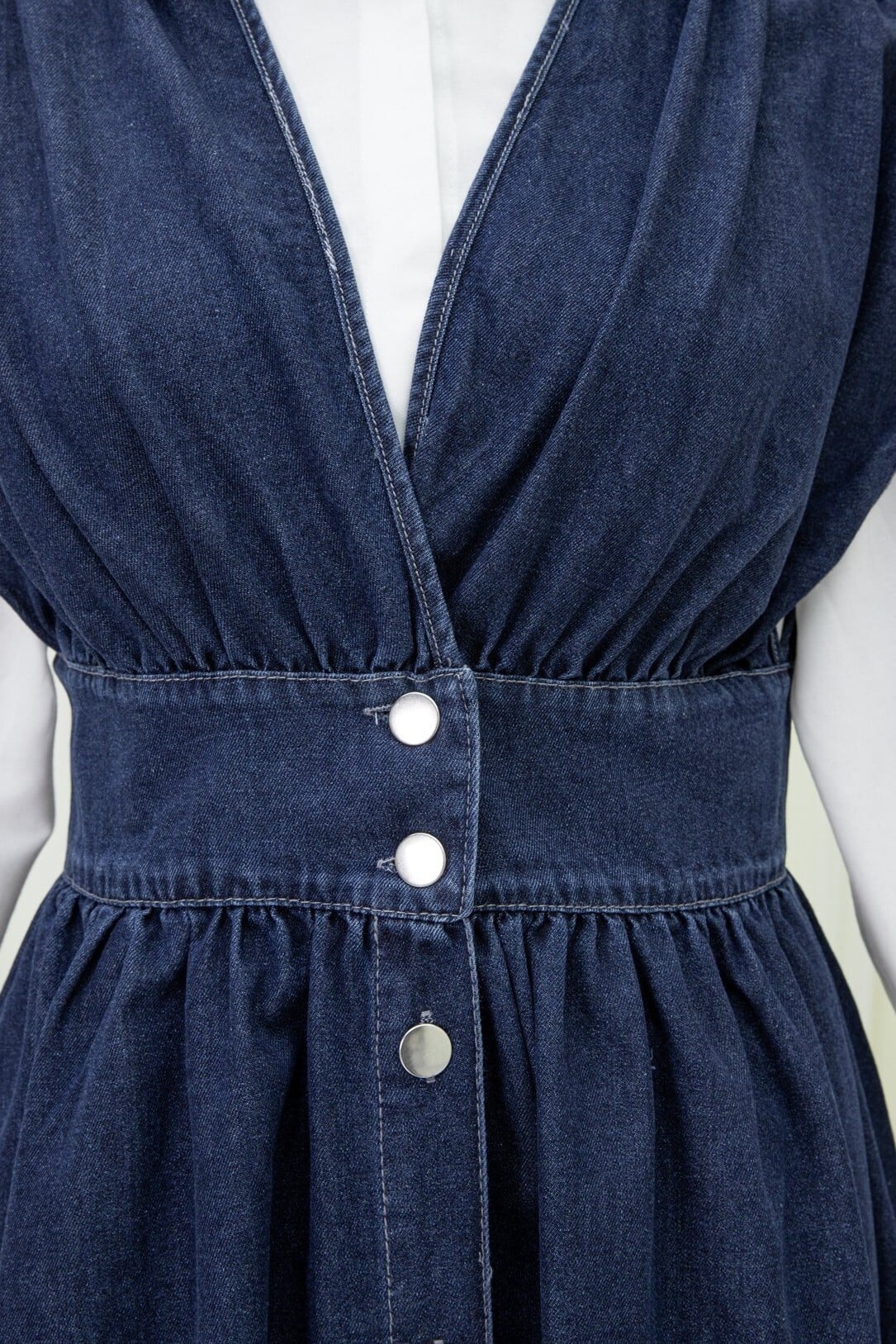 V-Neck Sleeveless Denim Maxi Dress with Button Front - Navy - Podyumplus - by Peralane - photo 5