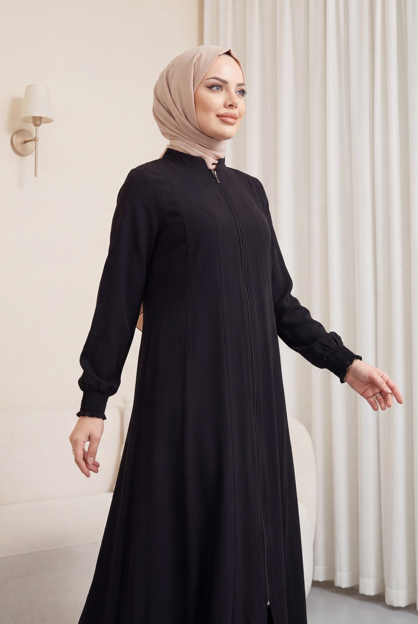 Black Zip-Front Abaya with Side Pockets and Elasticated Cuffs - Podyumplus - by Peralane - photo 6