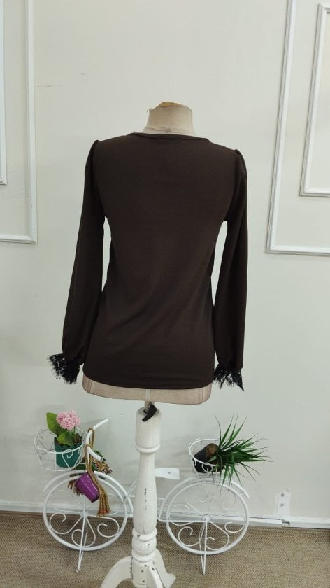 Women's Long Sleeve V-Neck Lace Trim Crepe Blouse - Janes - by Peralane - photo 5