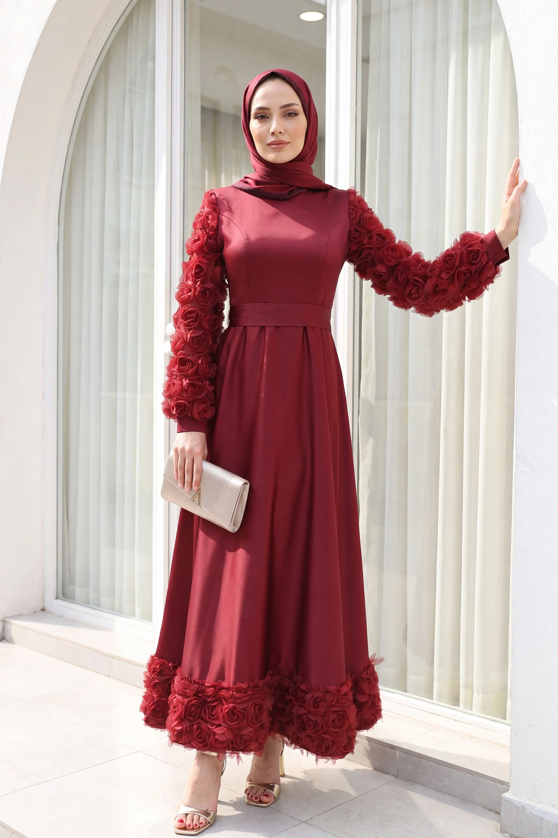 Rose Detail Satin Evening Dress - Burgundy - Podyumplus - by Peralane - photo 4