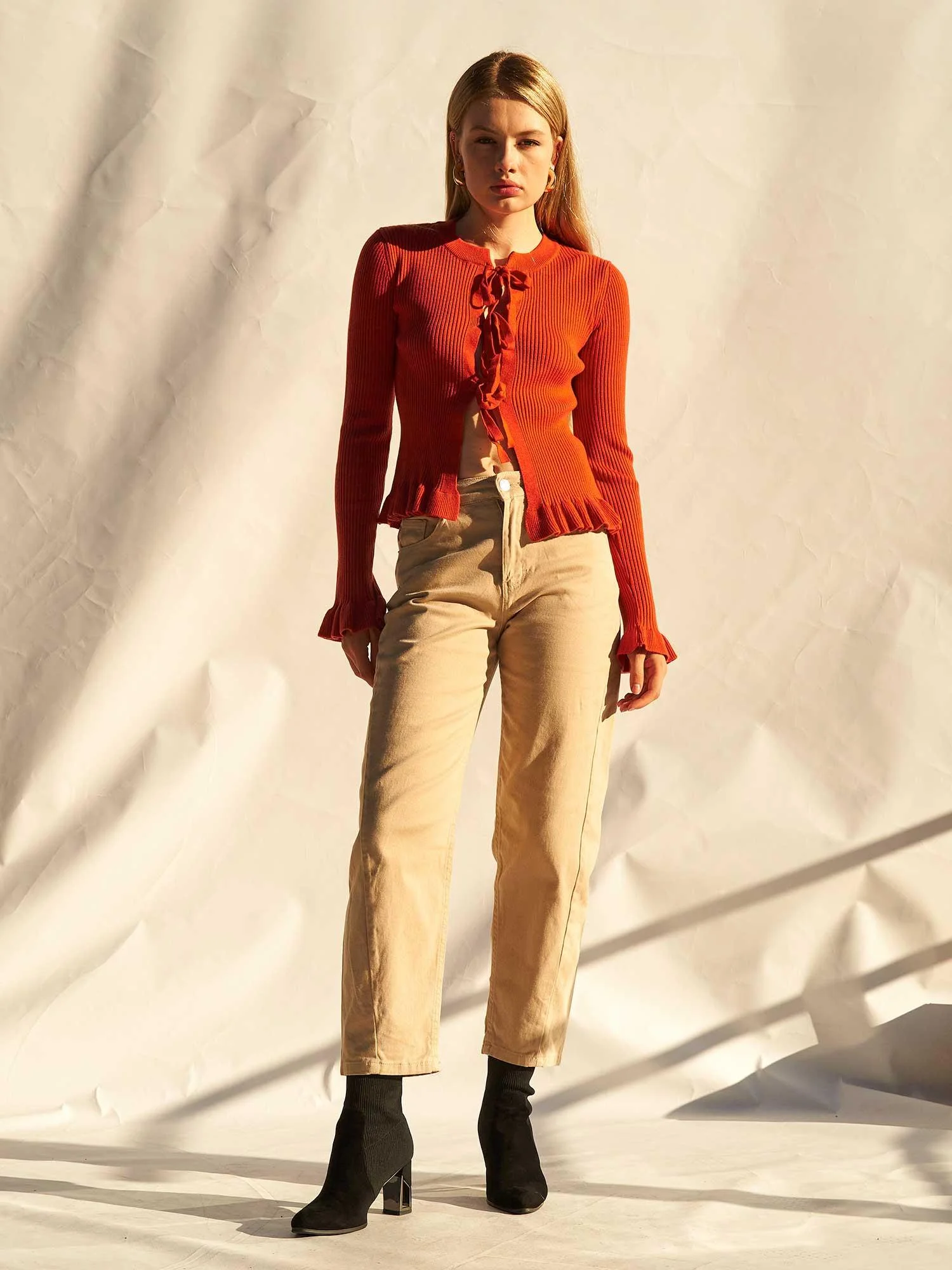 Women's Beige Ribbed Knit Cardigan with Ruffled Details - Lefon - by Peralane - photo 5