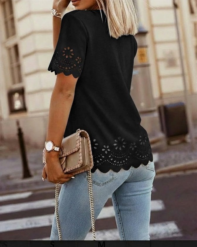 Women's Short-Sleeved Round Neck Blouse with Laser-Cut Floral Details - Janes - by Peralane - photo 3