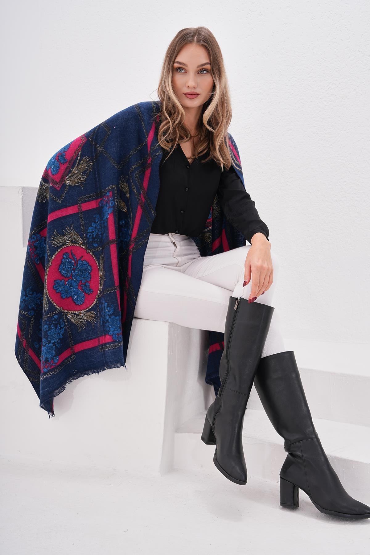 Navy Blue Hyacinth Pattern Thick Scarf - Nesvay - by Peralane - photo 5