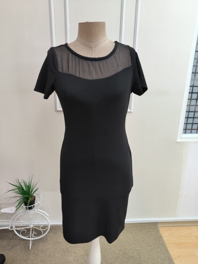 Women's Black Boat Neck Short Sleeve Tulle Detail Side Slit Crepe Dress - Janes - by Peralane - photo 5