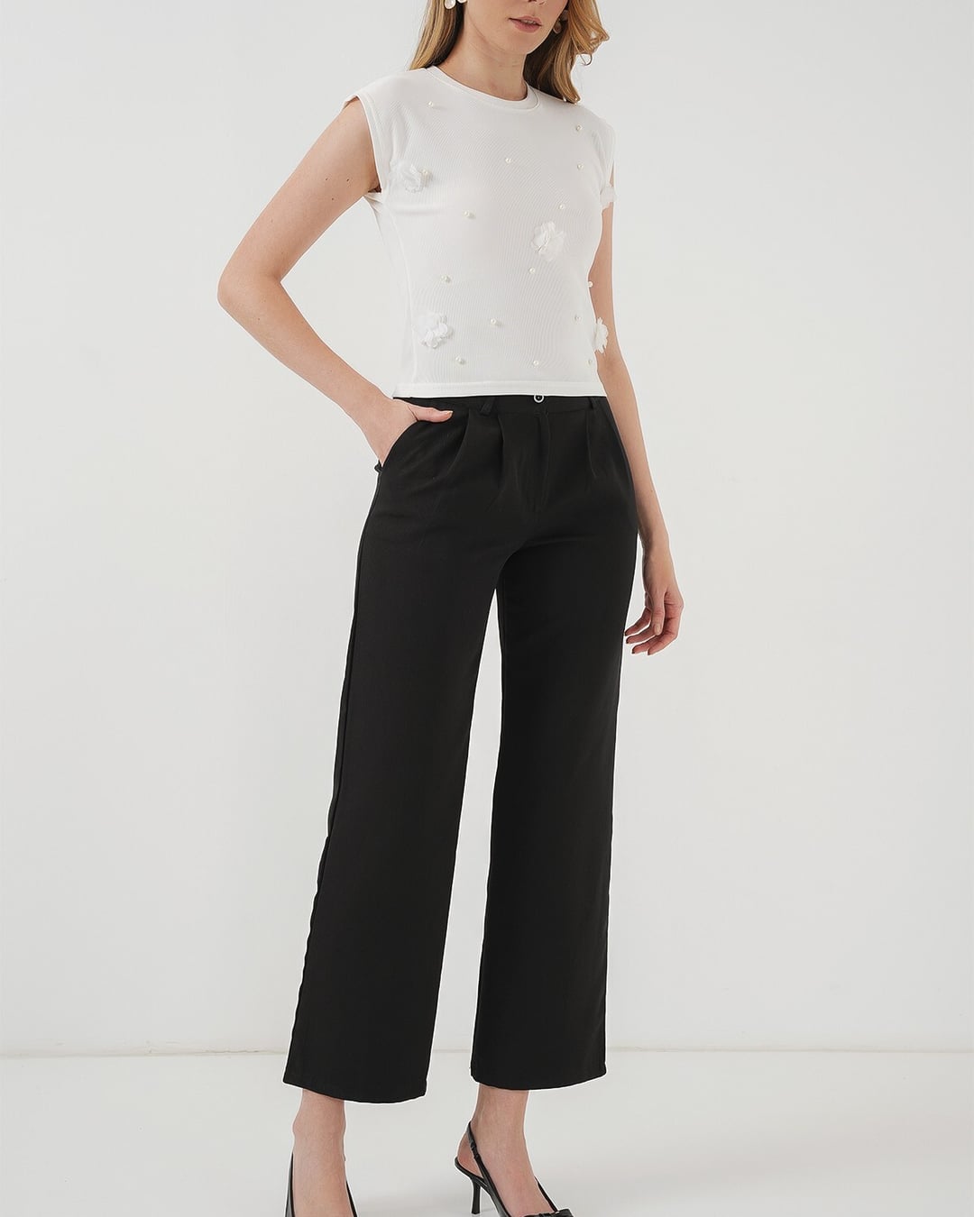 White Short-Sleeve Knit Blouse - Bigdart - by Peralane - photo 3