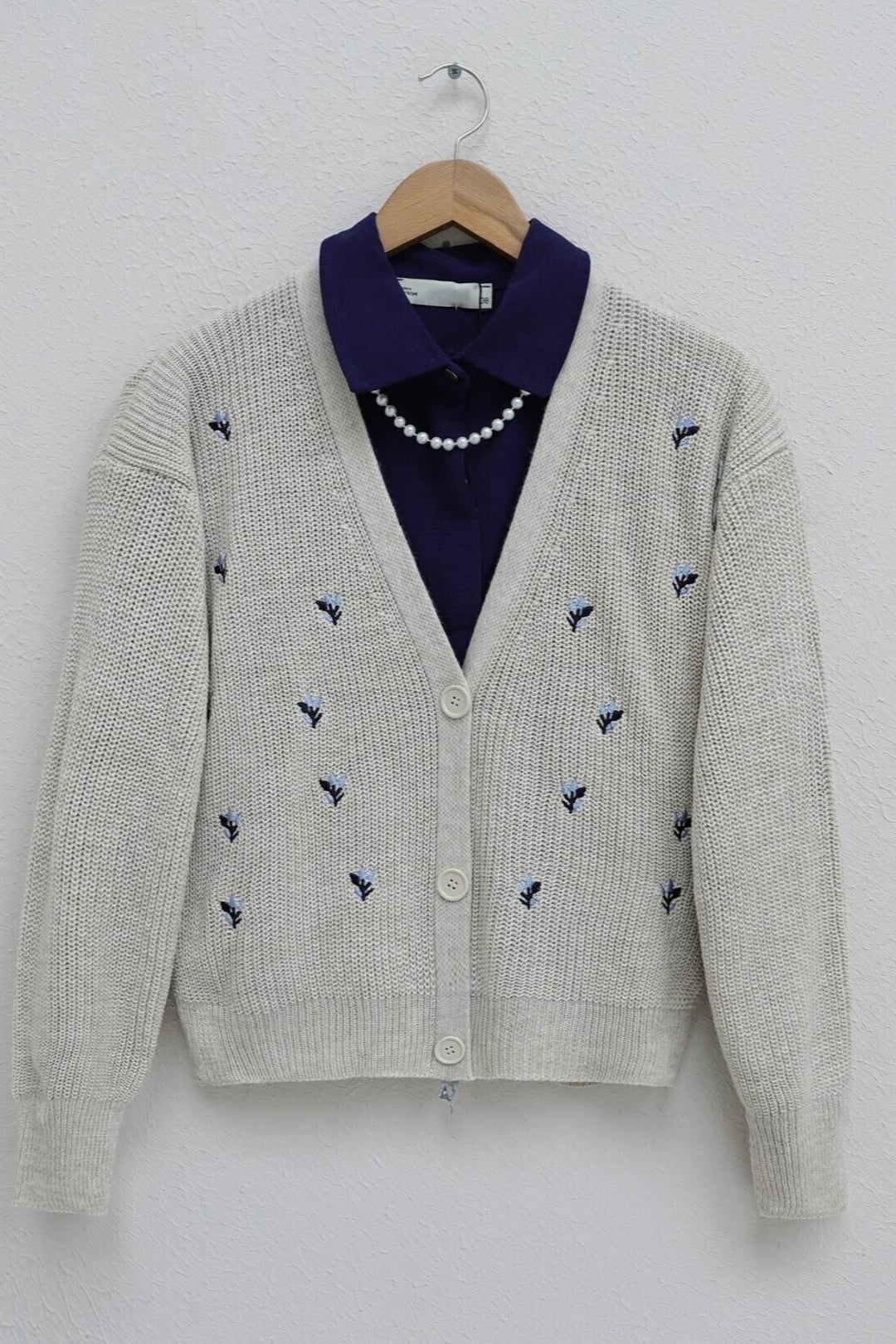 Embroidered Three-Button Waist-Length Cardigan - Stone - Podyumplus - by Peralane - photo 3