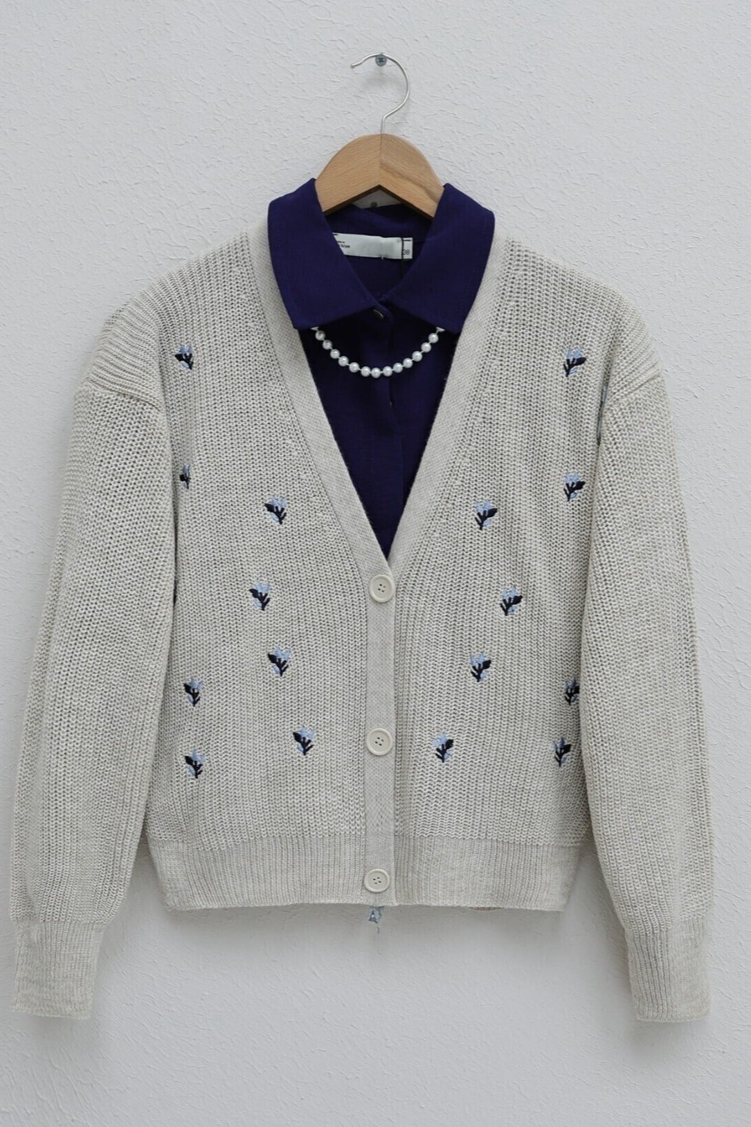 Embroidered Three-Button Waist-Length Cardigan - Stone - Podyumplus - by Peralane - photo 3