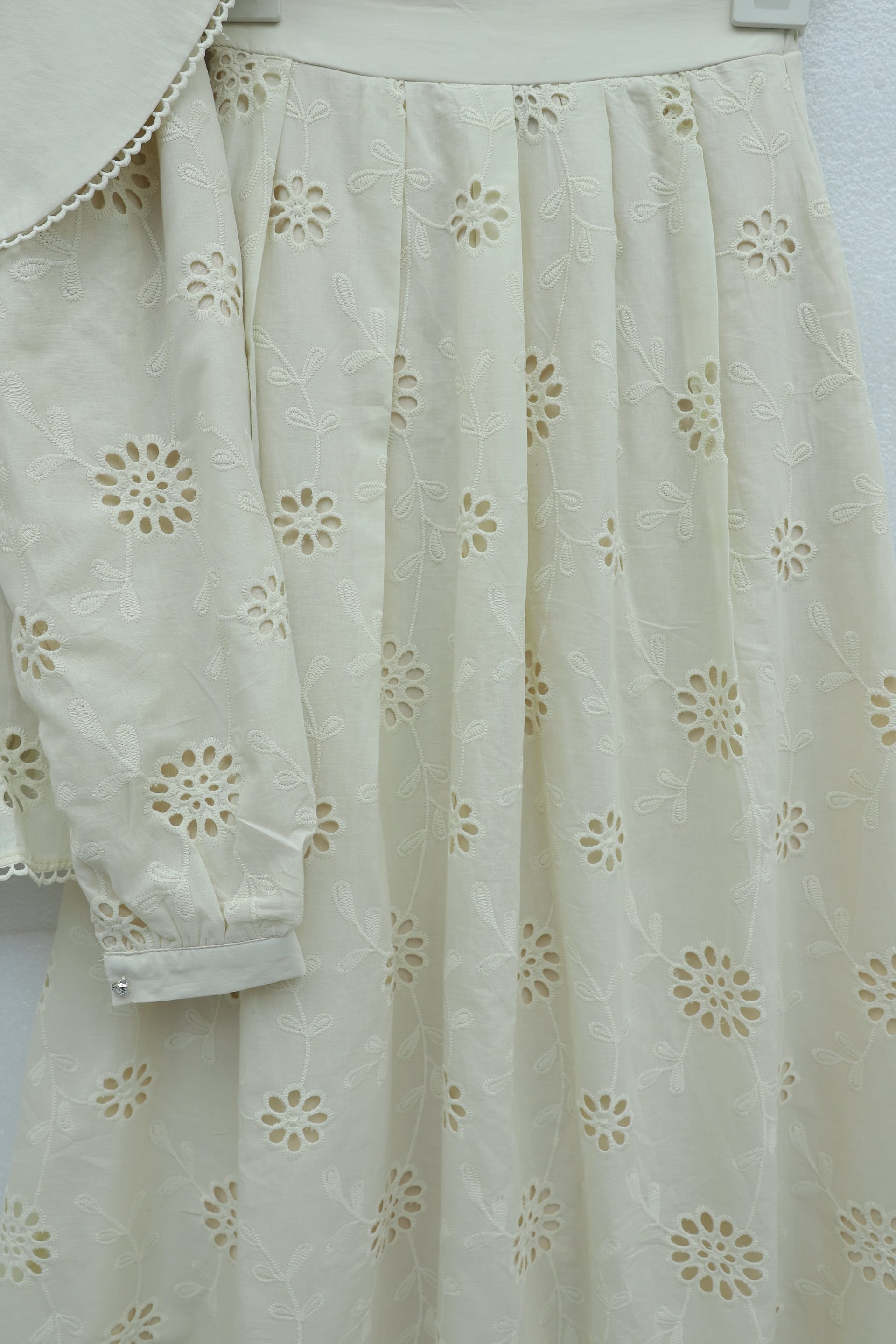 Cream Floral Eyelet Two-Piece Set with Blouse and Skirt - Podyumplus - by Peralane - photo 5
