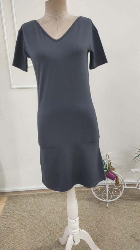 Women's Short-Sleeve V-Neck Dress with Lace Back Detail - Janes - by Peralane - photo 4