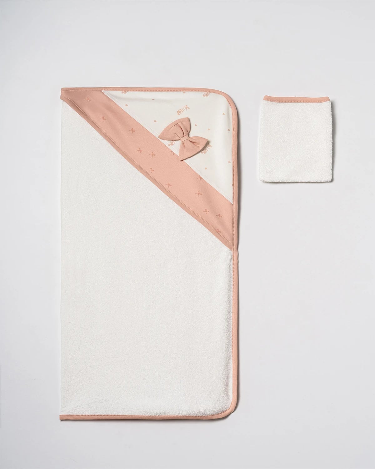 Baby Girl Hooded Towel and Washcloth Set with Bow Print - Ecru - Ciccimbaby - by Peralane