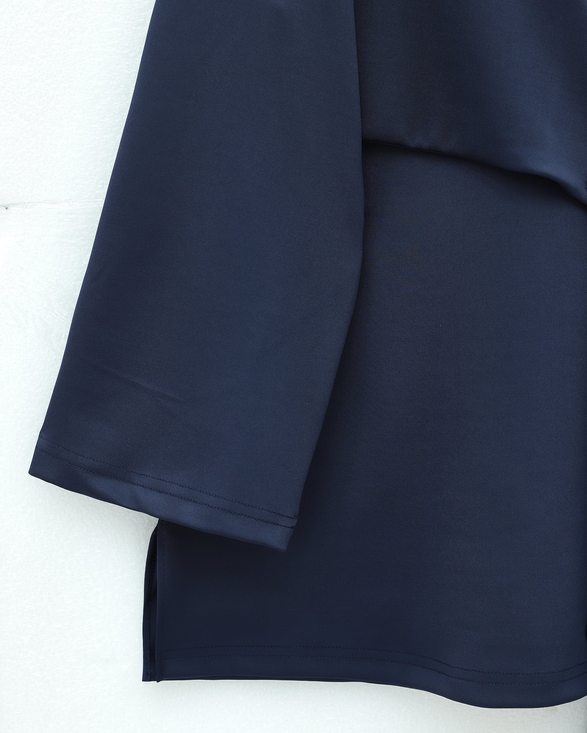 Buckle Cross-Tie Slit Trousers Two-Piece Scuba Set in Navy - Podyumplus - by Peralane - photo 6