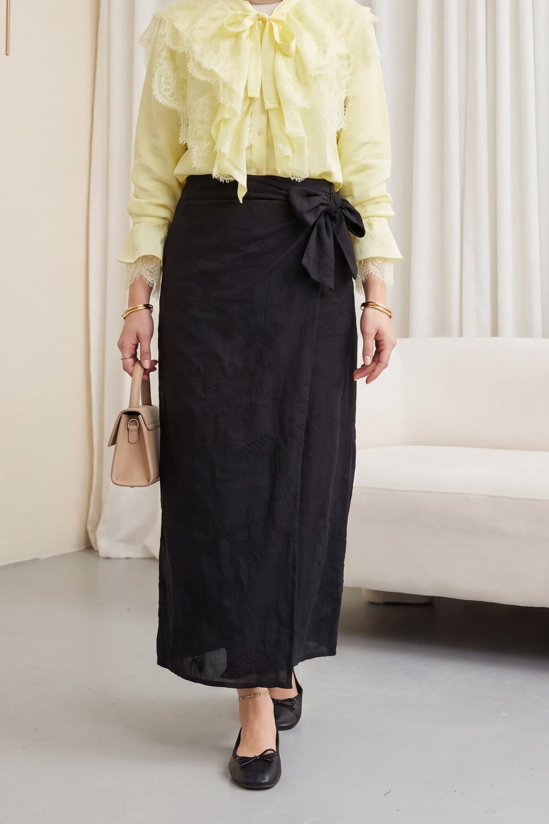 Black Wrap Maxi Skirt with Floral Jacquard Pattern - Podyumplus - by Peralane