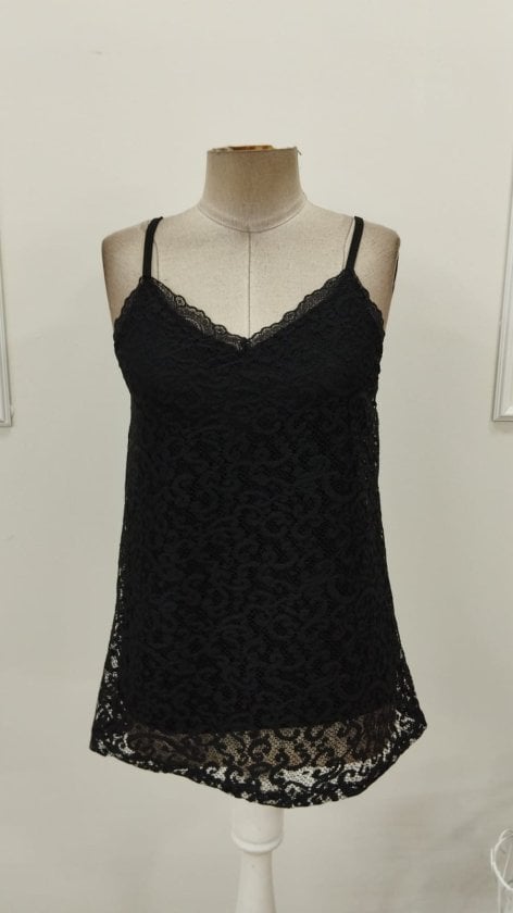 Women's Spaghetti Strap V-Neck Lace Camisole - Janes - by Peralane - photo 4