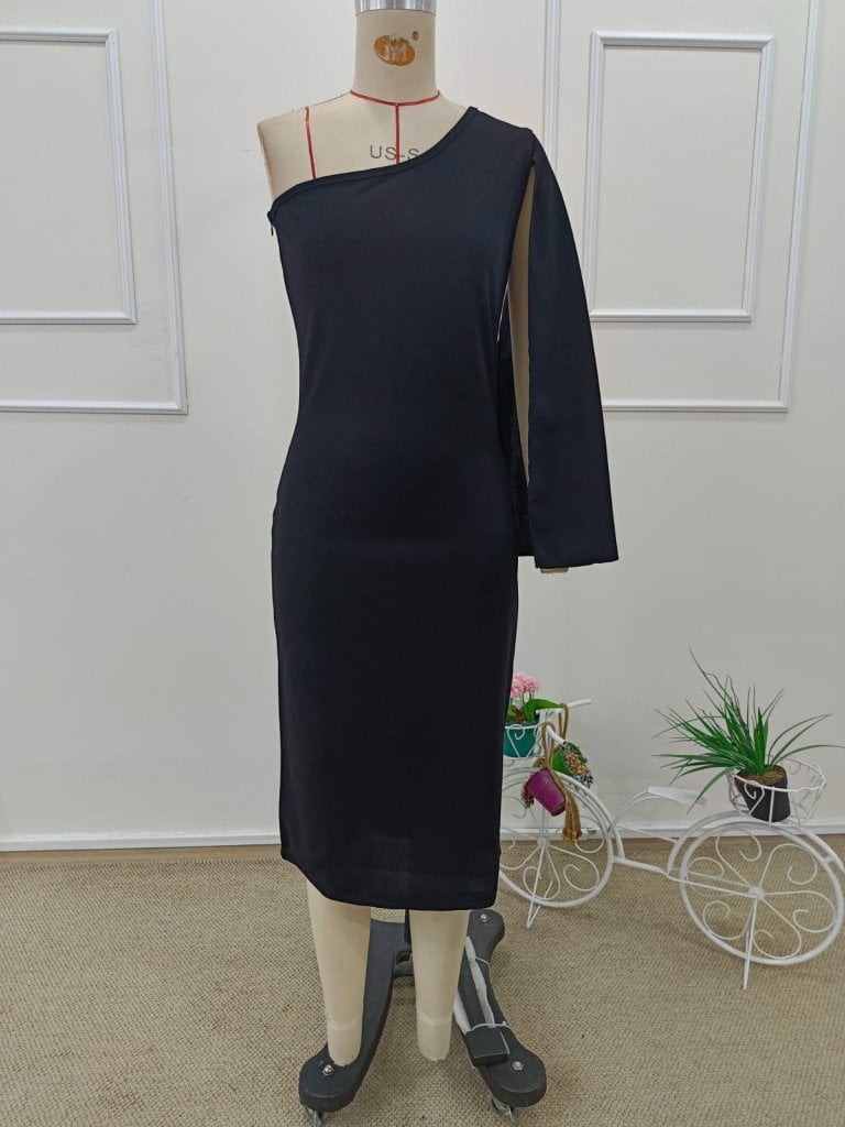 Women's One-Shoulder Cape Sleeve Midi Crepe Dress in Black - Janes - by Peralane - photo 7