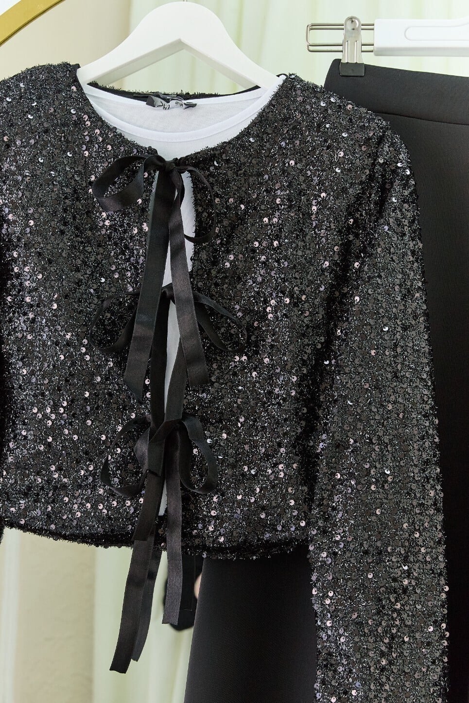 Sequined Jacket and Flared Skirt Suit in Black - Podyumplus - by Peralane - photo 4