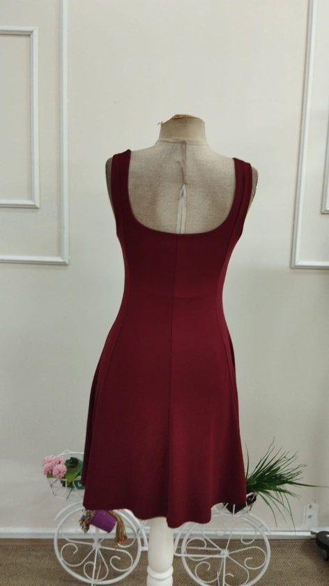 Women's Sleeveless Square Neck Knee-Length Viscose Dress in Burgundy - Janes - by Peralane - photo 5