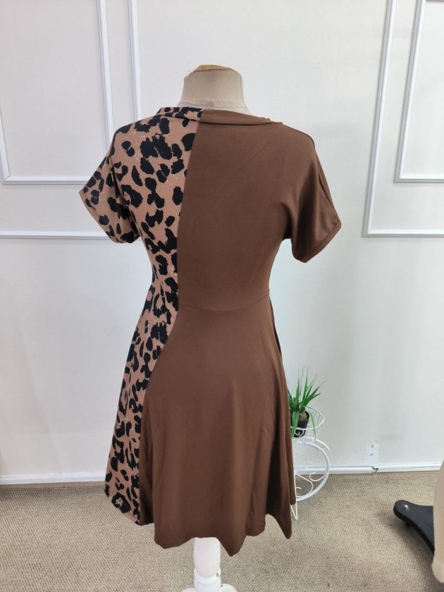 Women's Short-Sleeve V-Neck Viscose Dress with Leopard Print Side Panel - Janes - by Peralane - photo 6