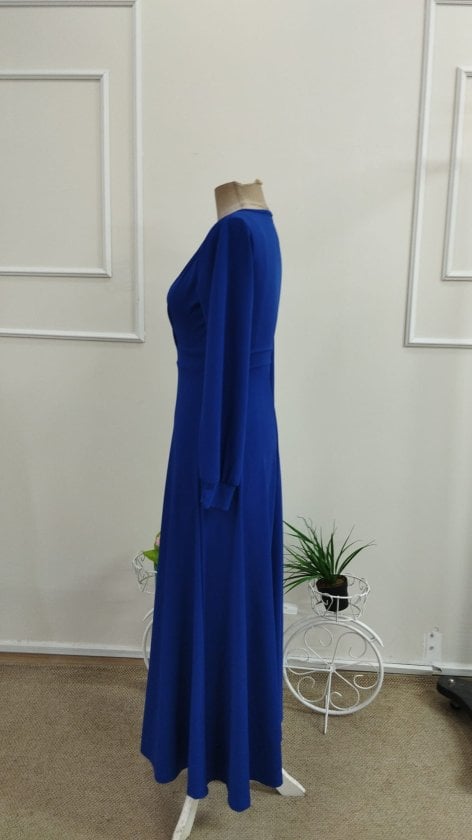 Women's Long-Sleeved Wrap V-Neck Pleated Waist Maxi Dress in Royal Blue - Janes - by Peralane - photo 5