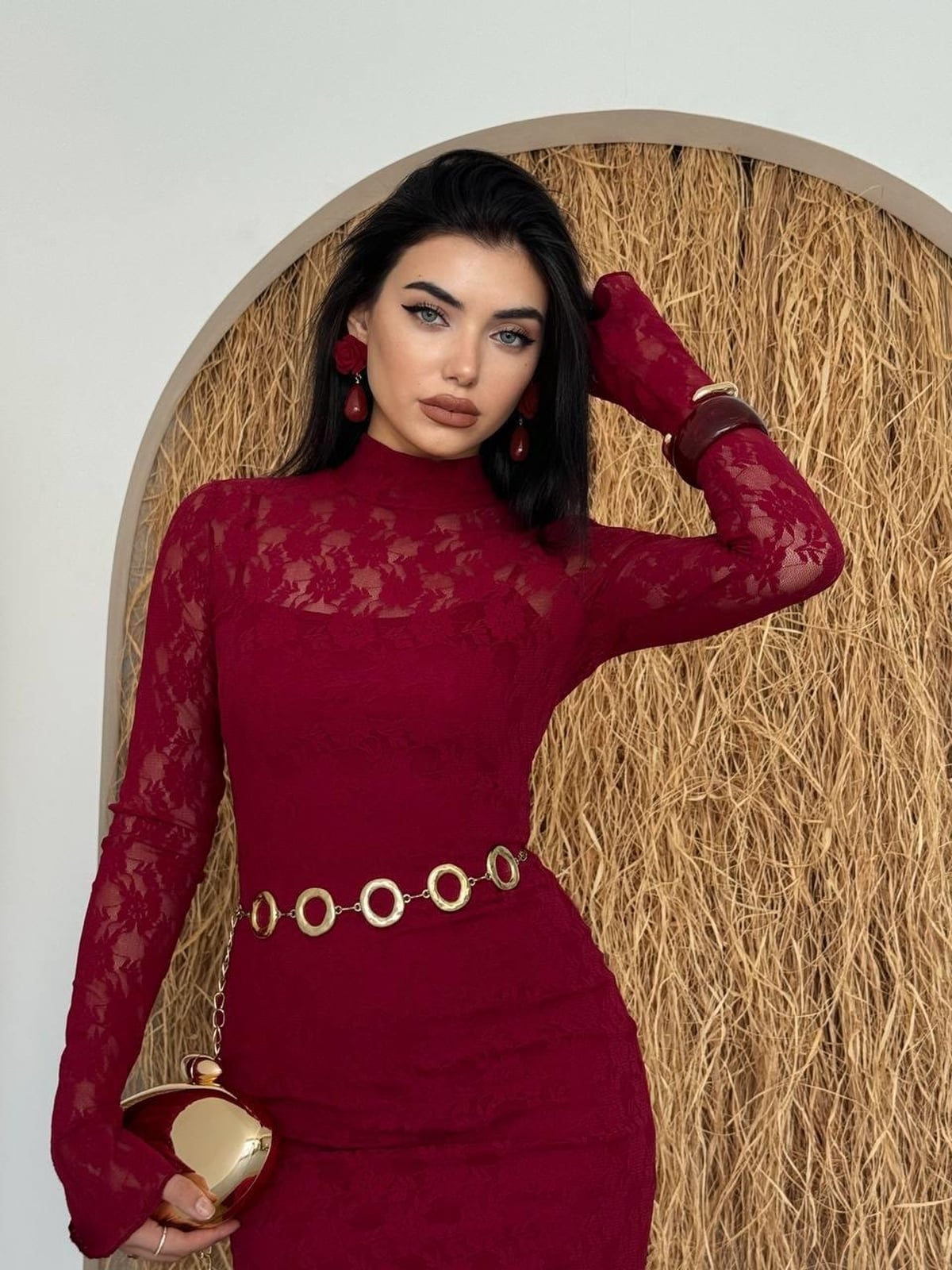 Bela Midi Dress ETK-00226 in Deep Red with Floral Lace - Etika - by Peralane - photo 4