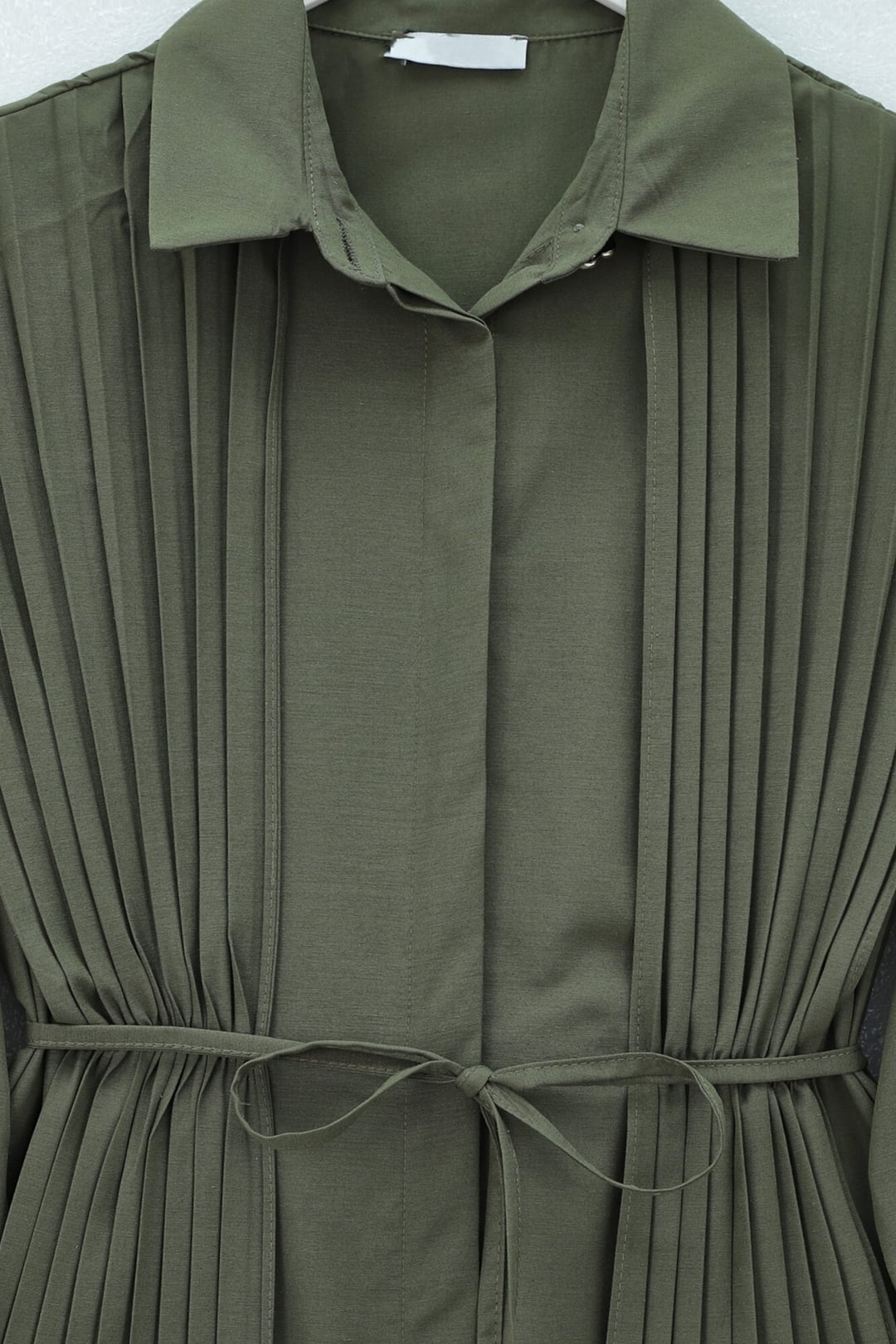 Pleated Poplin Shirt with Hidden Buttons - Olive Green - Podyumplus - by Peralane - photo 7