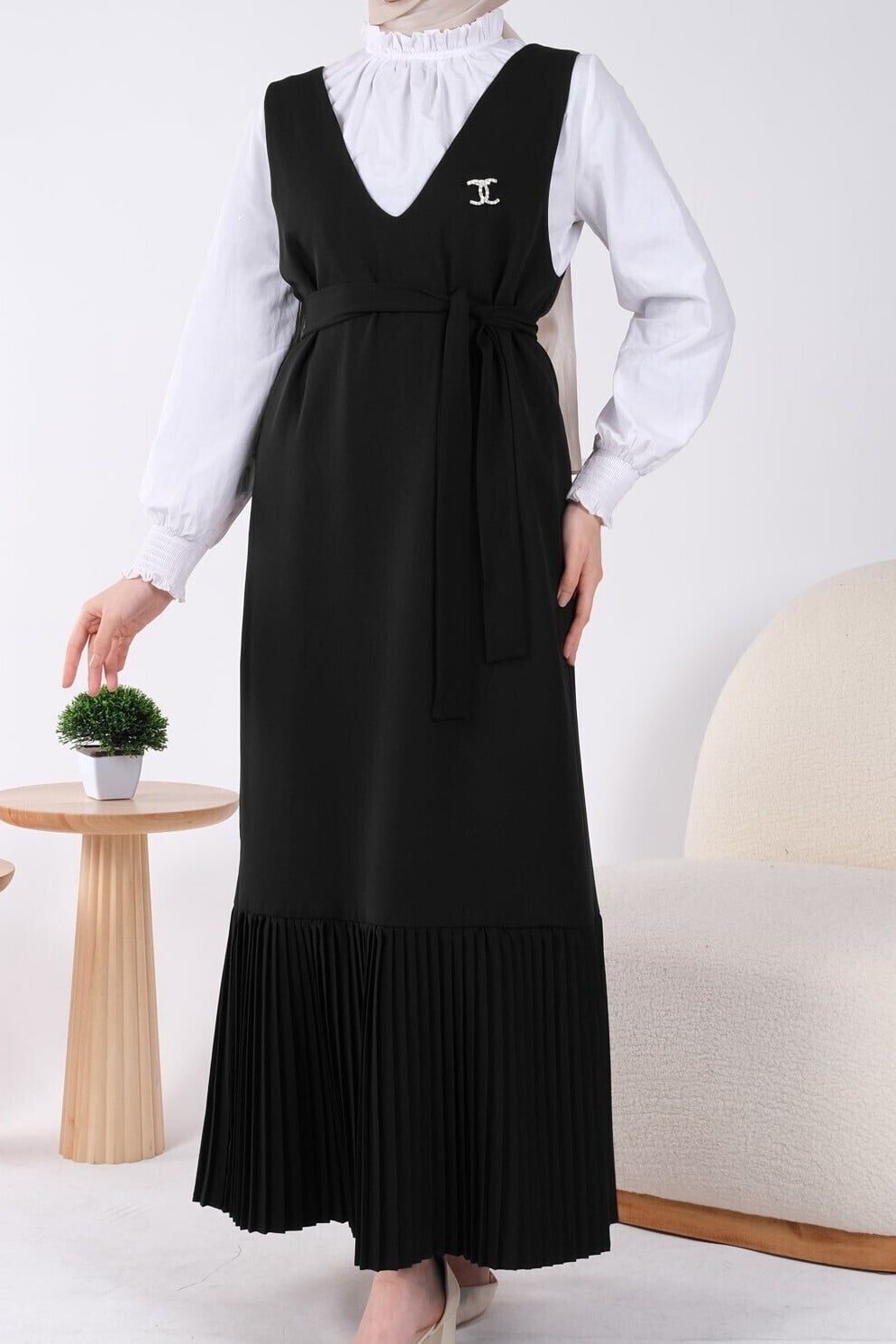 Black Pleated Pinafore Dress with Belt and White Blouse Set - Podyumplus - by Peralane - photo 4