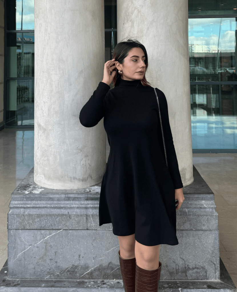 Women's Long-Sleeve Turtleneck Flared Knit Dress - Janes - by Peralane - photo 3