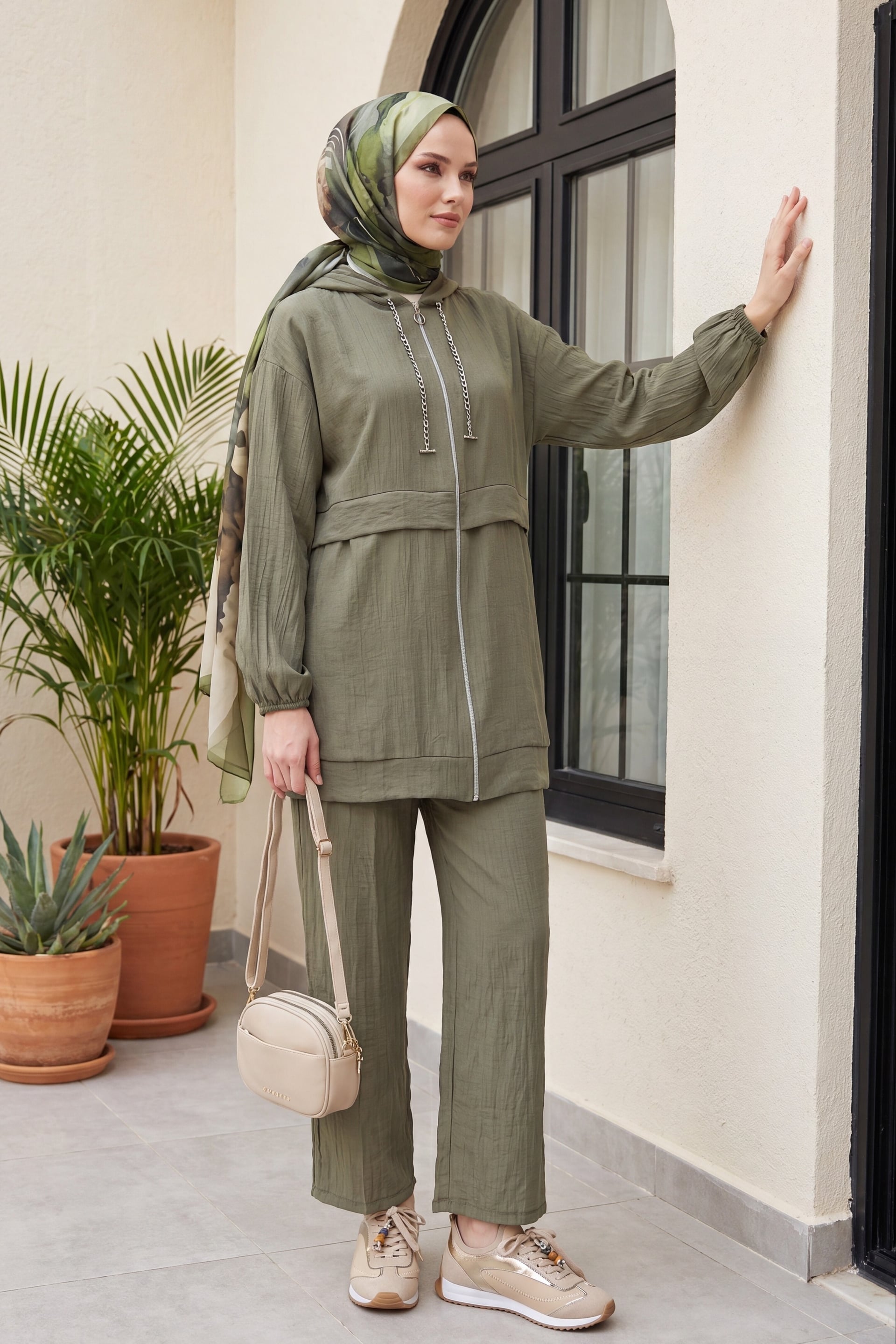 Hooded Zip-Up Trousers Set with Scarf - Olive Green - Podyumplus - by Peralane - photo 2