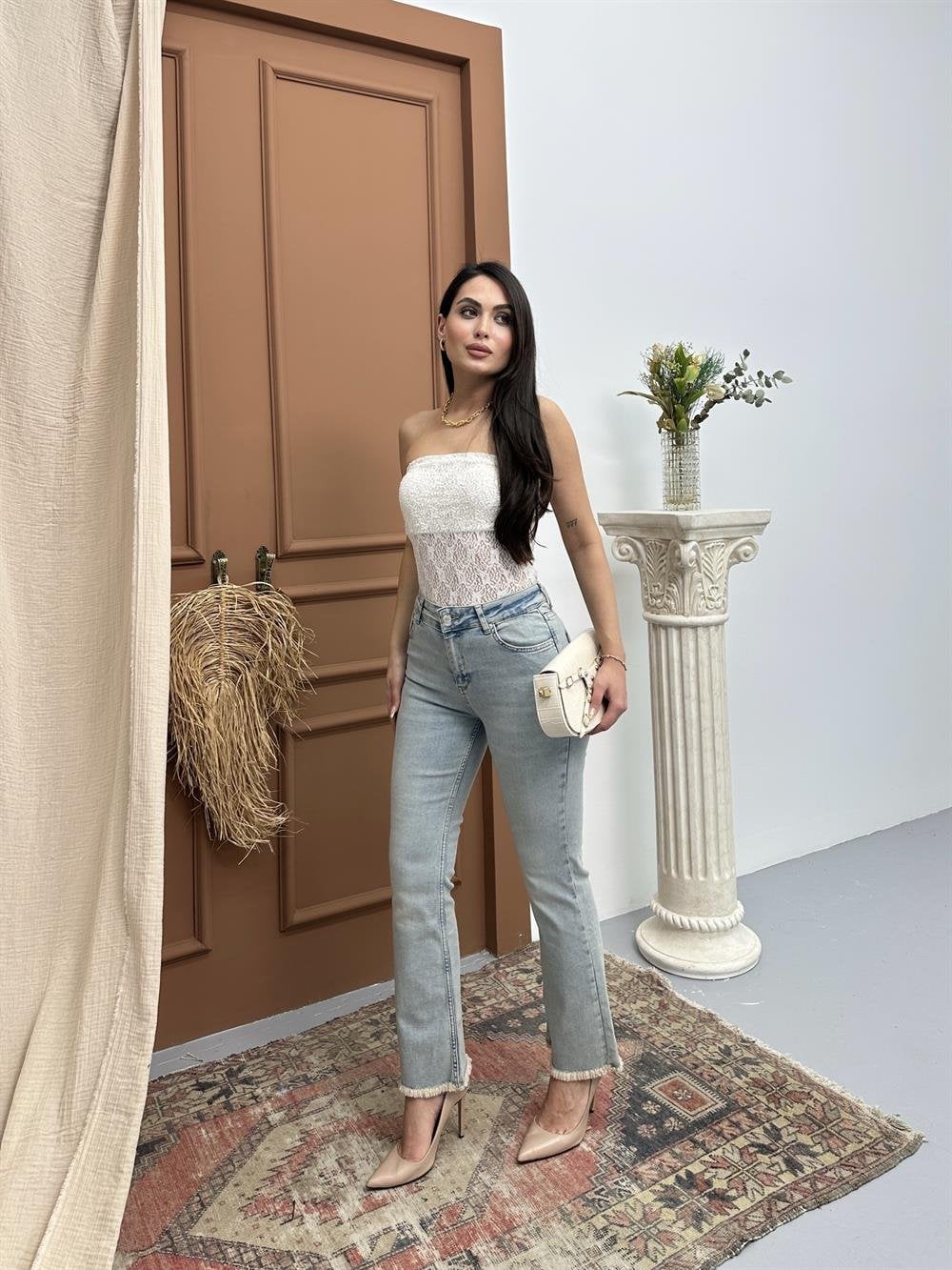 Light Blue Flared Frayed Hem Jeans for Women - Lacarino Jeans - by Peralane - photo 7