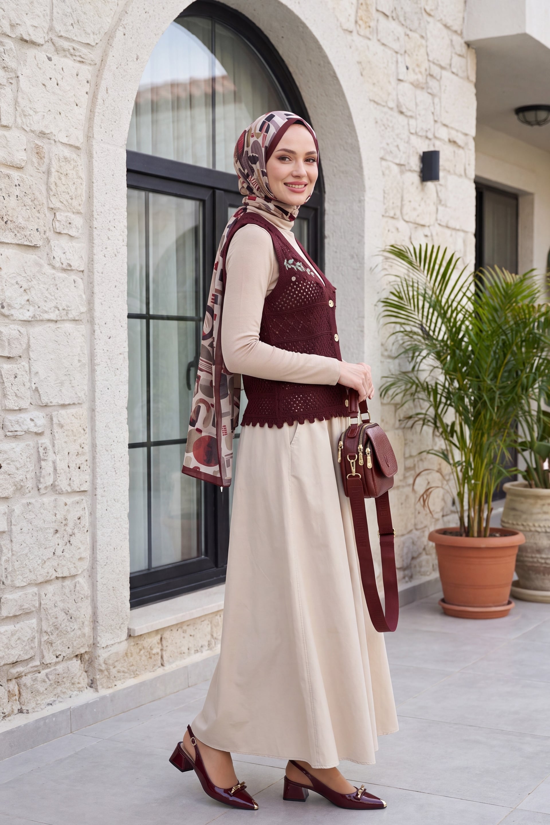 Leaf Embroidered Eyelet Pompom Knitted Vest - Burgundy - Podyumplus - by Peralane - photo 5