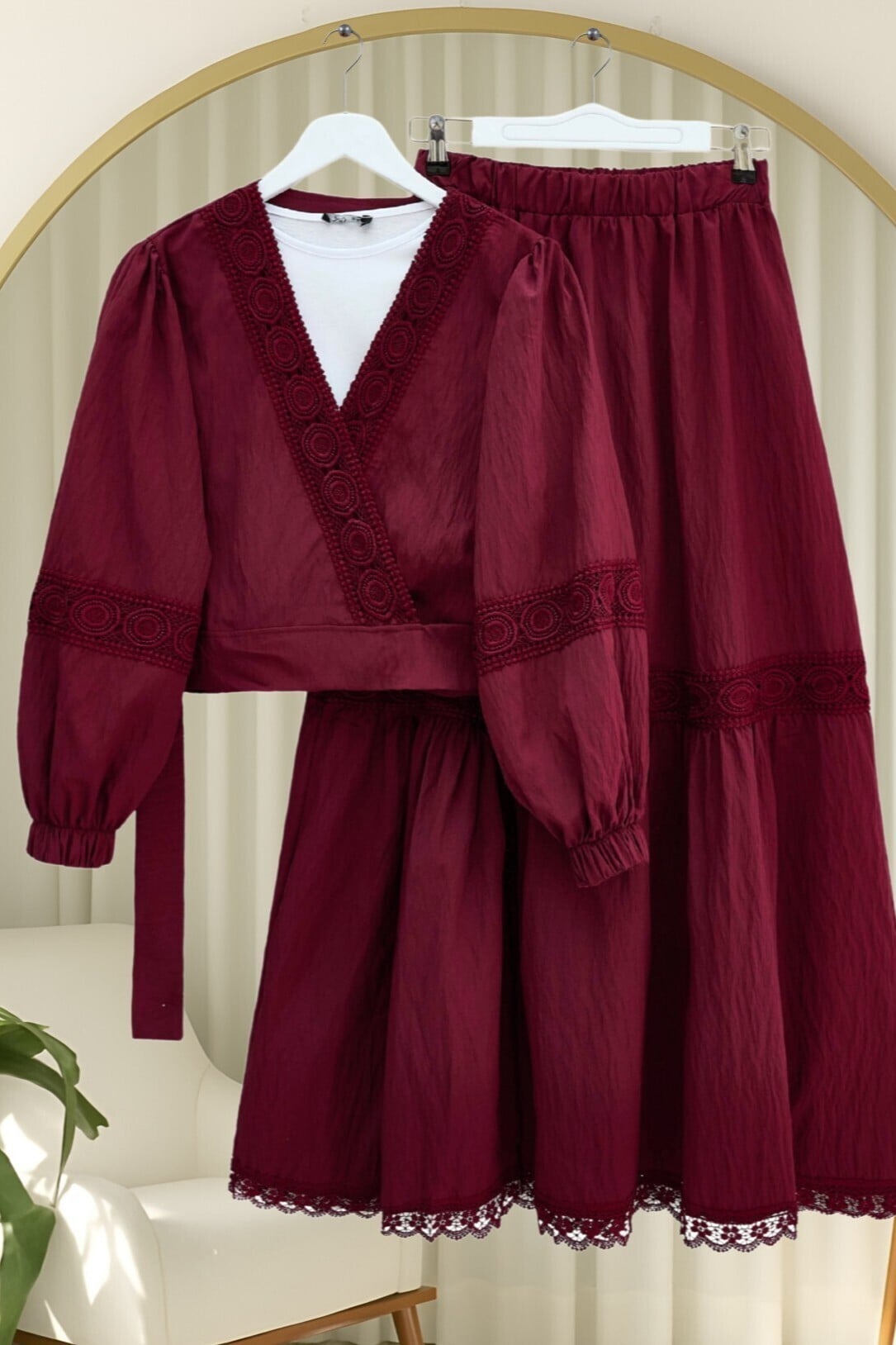 Lace Detail Tie-Front Puff Sleeve Top and Tiered Skirt Co-ord Set - Bordeaux - Podyumplus - by Peralane
