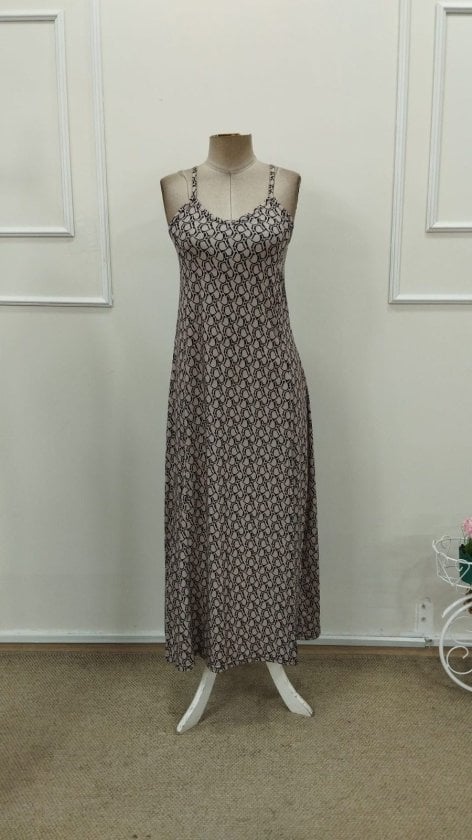 Women's Sleeveless V-Neck Midi Dress with Geometric Print and Side Slit - Janes - by Peralane - photo 7