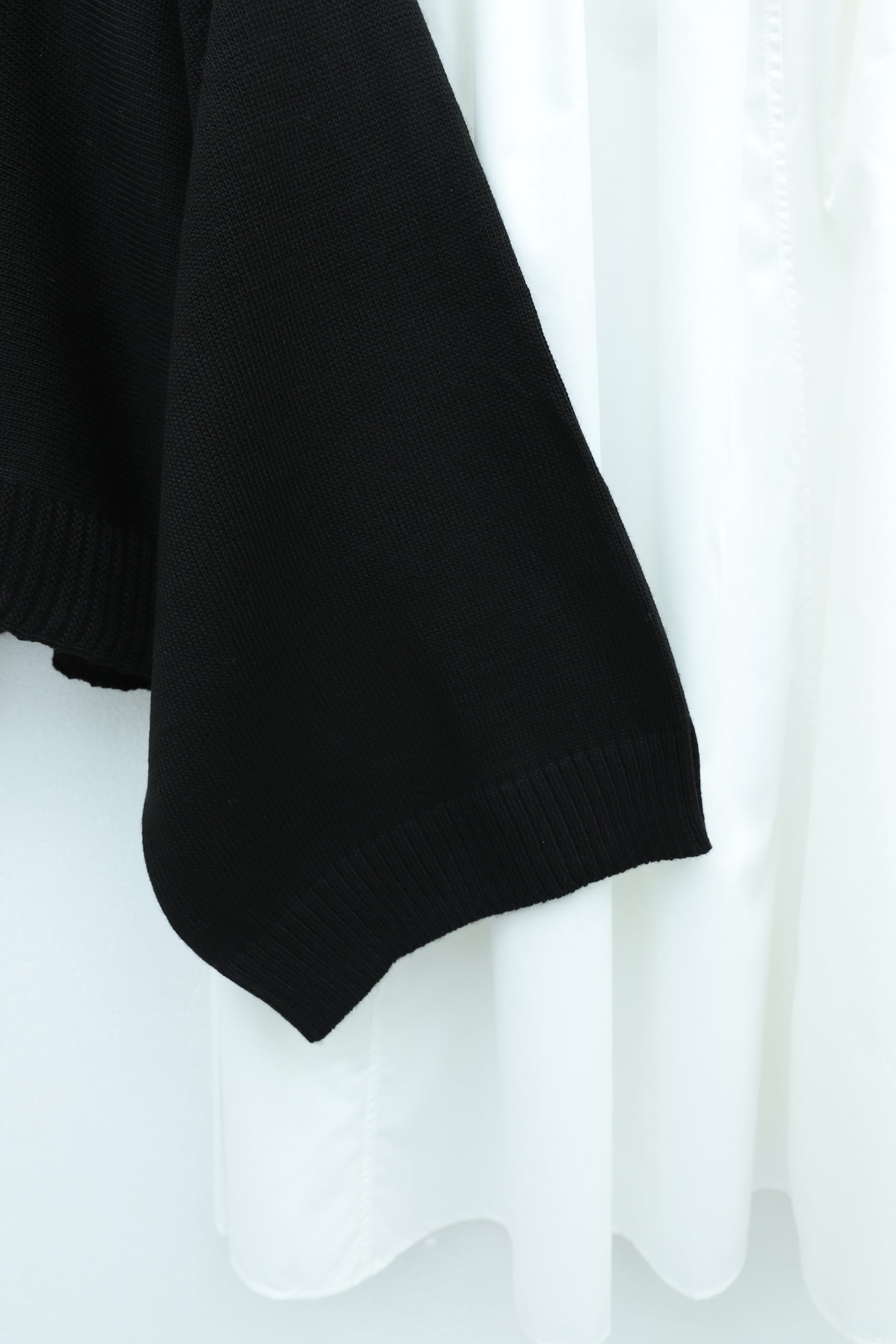 Women's Half-Mock Neck Batwing Sleeve Cropped Knit Sweater - Black - Podyumplus - by Peralane - photo 5