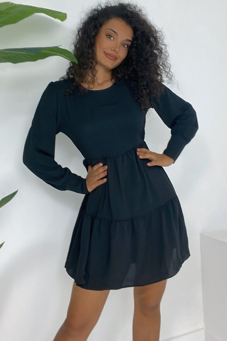 Black Round Neck Tiered Frill Dress with Elastic Waist - Podyumplus - by Peralane