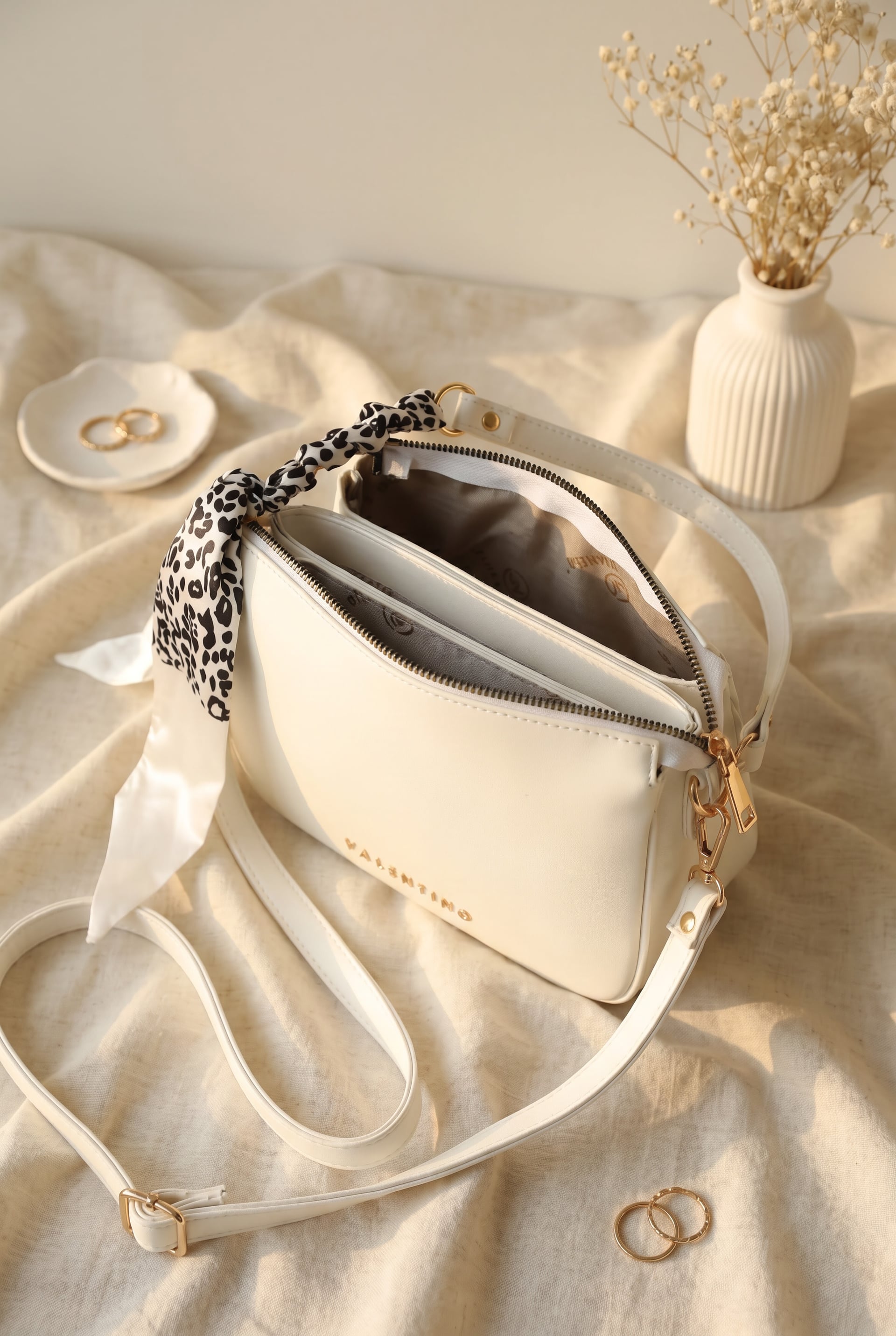 White Zippered Long-Strap Bag with Leopard Scarf - Podyumplus - by Peralane - photo 2