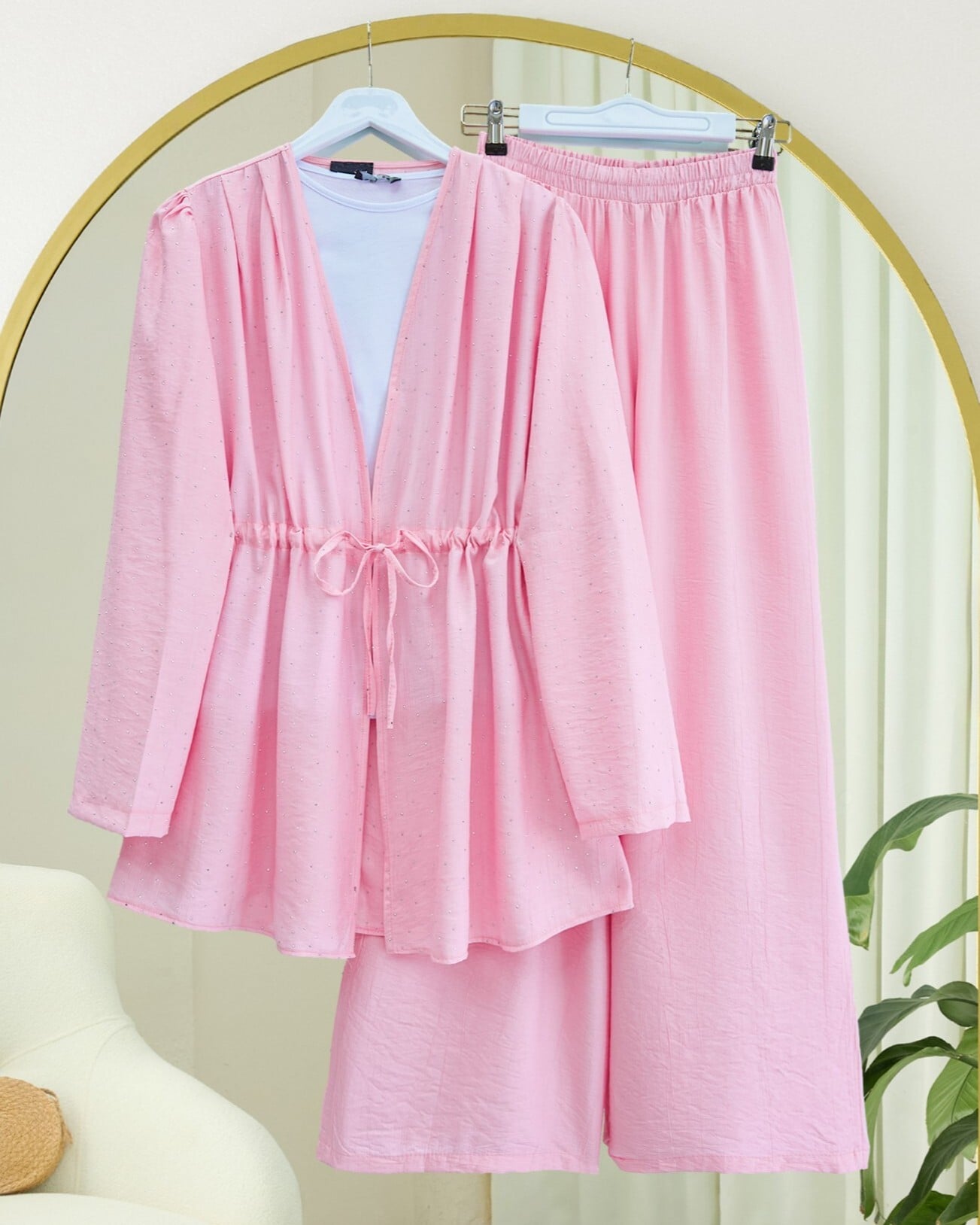 Stone-Detailed Wide-Leg Trousers and Tunnel-Lace Kimono Co-ord Set - Pink - Podyumplus - by Peralane - photo 3