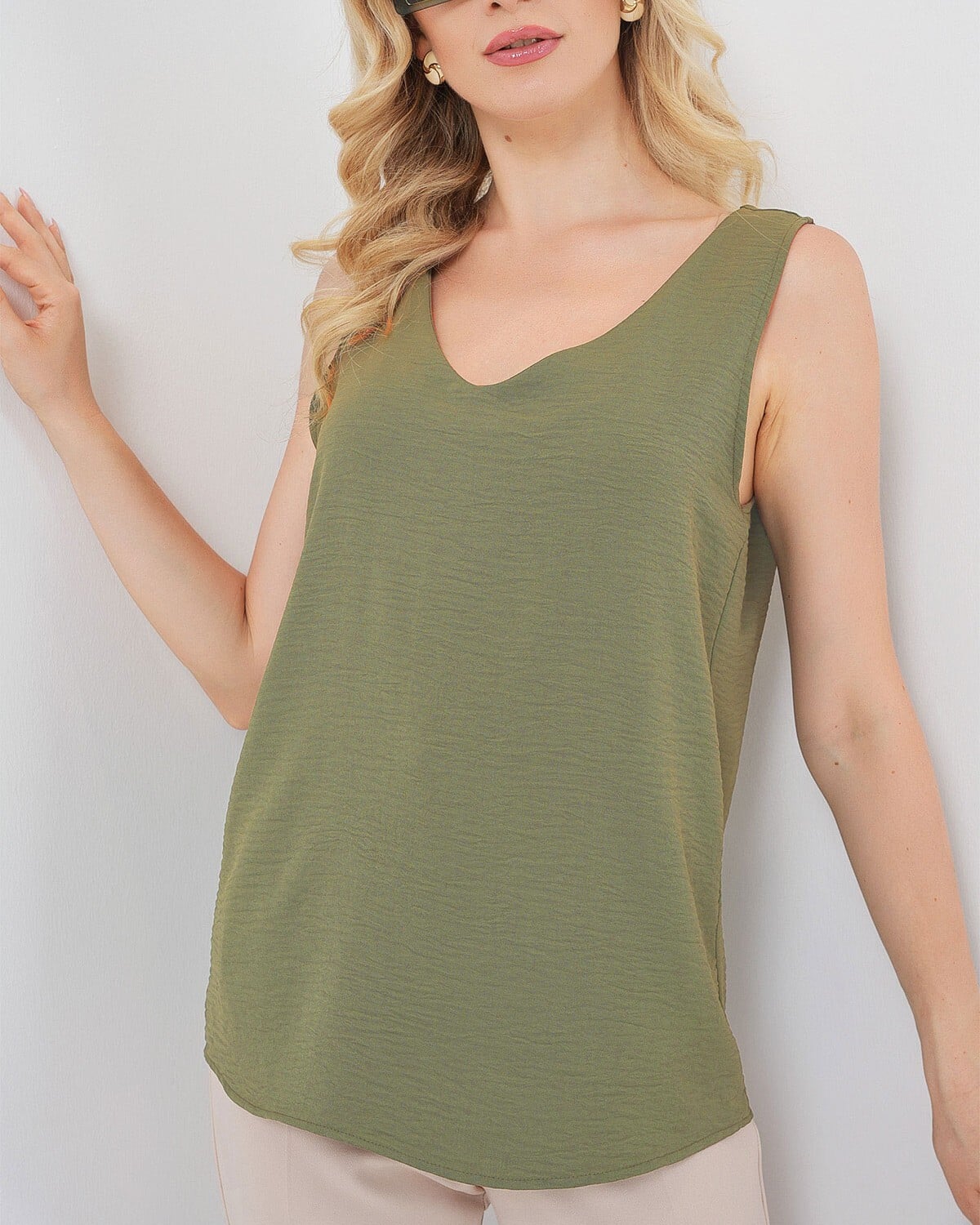 Women's V-Neck Sleeveless Knit Tank Top - Olive Green - Bigdart - by Peralane