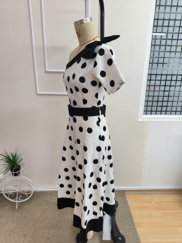 Women's One-Shoulder Polka Dot Woven Midi Dress with Bow Detail and Belt - Janes - by Peralane - photo 6