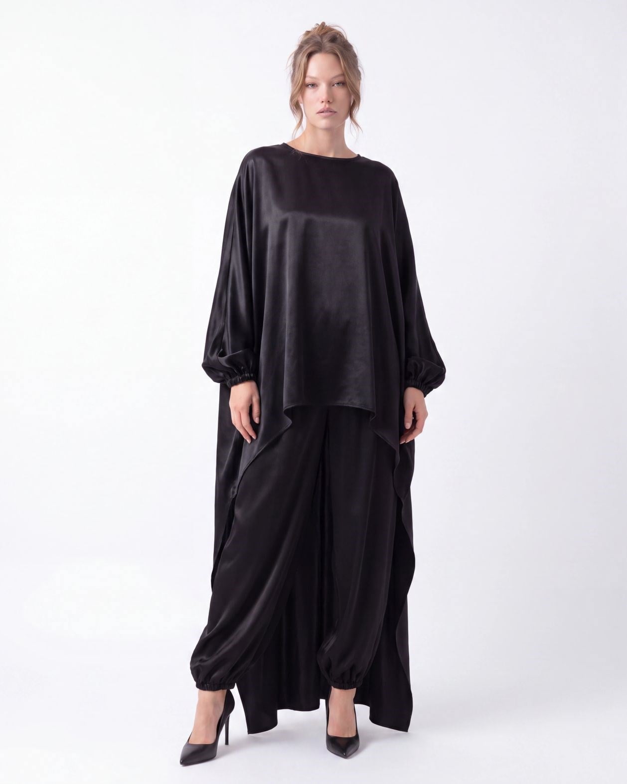 Black Two-Piece Tunic and Trousers Set - Fame - by Peralane