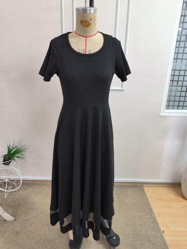 Women's Black Short-Sleeve Round Neck Midi Dress with Tulle Detail and Crepe Texture - Janes - by Peralane - photo 4
