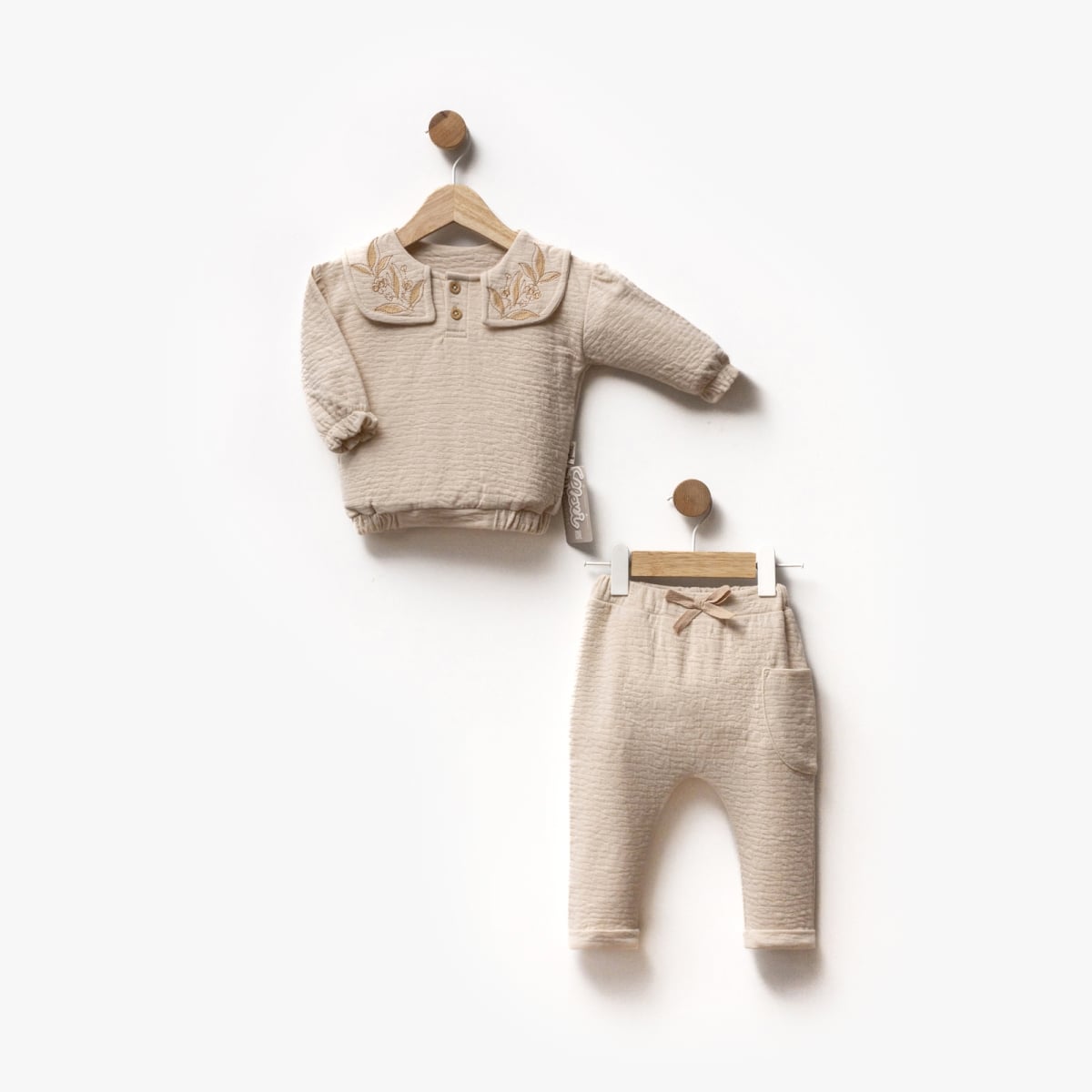 Crinkled Cotton Baby Set with Floral Embroidered Collar - Flexi Baby - by Peralane