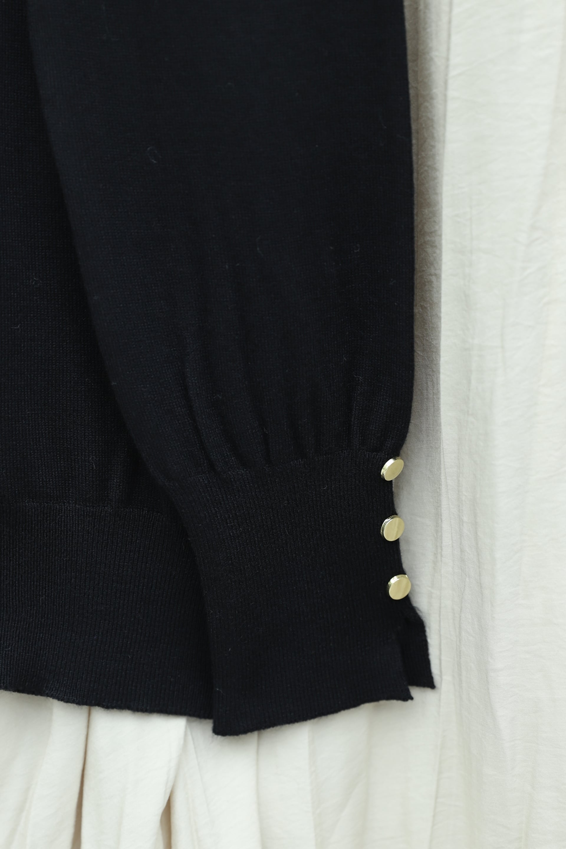 Round Neck Knit Tunic with Button Cuffs - Black - Podyumplus - by Peralane - photo 5