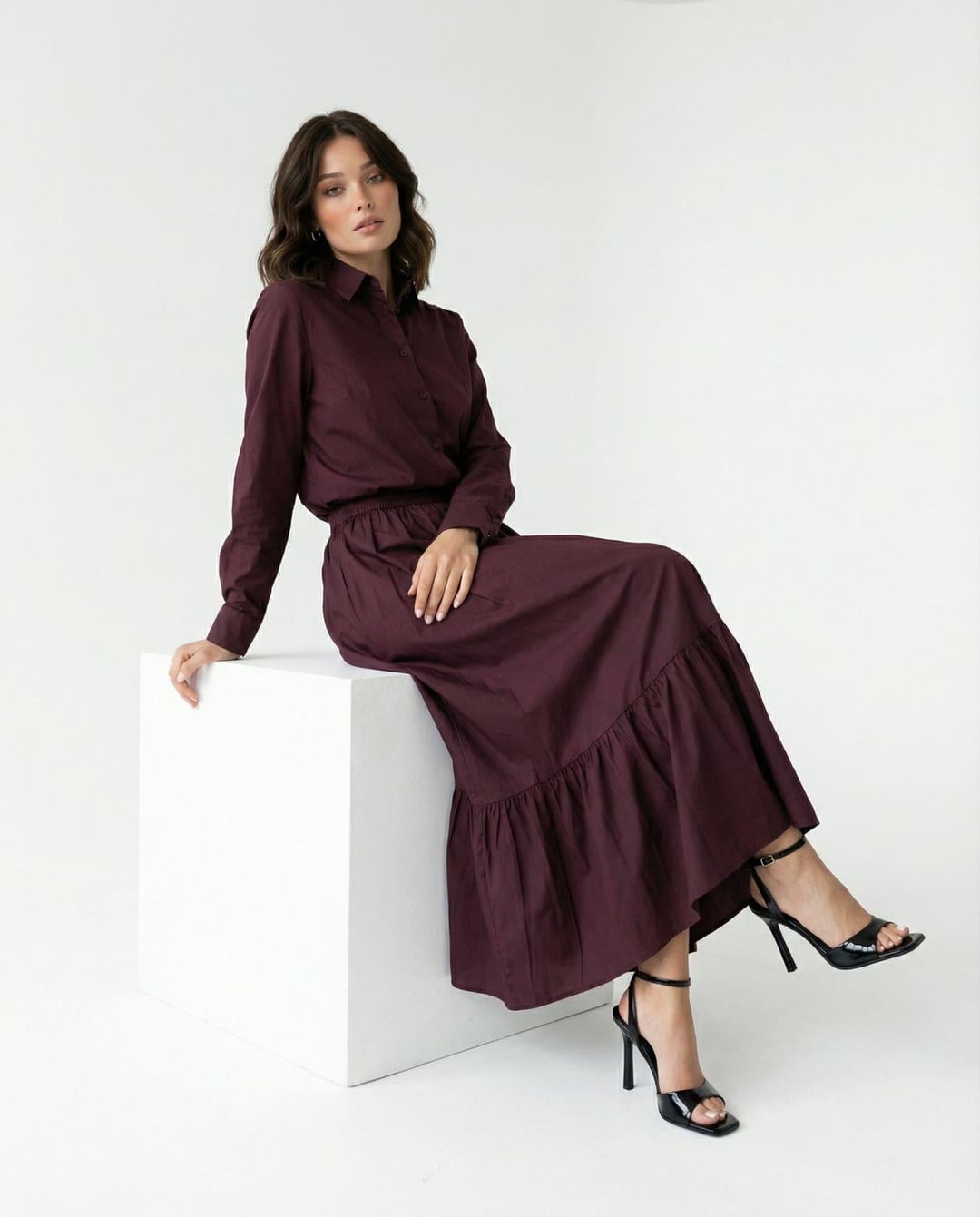 Long-Sleeved Collared Shirt Dress in Deep Burgundy - Fame - by Peralane - photo 2
