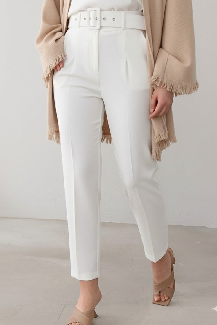 High-Waisted Straight-Leg Trousers with Thick Belt - Ecru - Podyumplus - by Peralane - photo 5