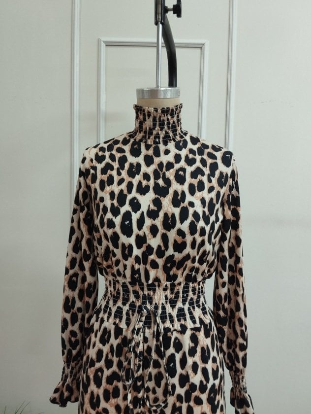 Women's Long-Sleeve Mock Neck Leopard Print Drawstring Waist Jumpsuit - Janes - by Peralane - photo 5