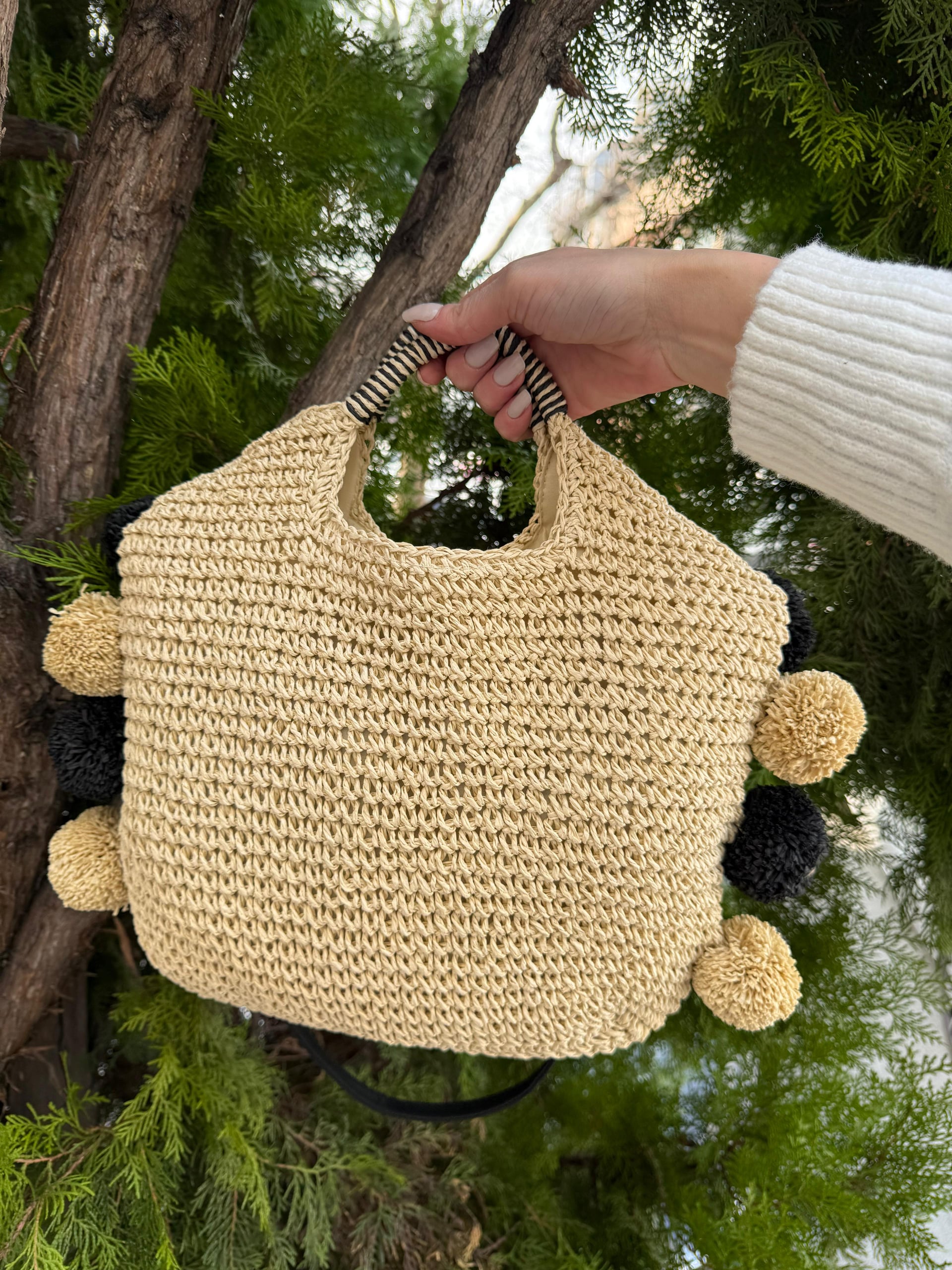 Beige Woven Straw Tote Bag with Black and White Striped Handle and Pom-Pom Trims - Nesvay - by Peralane - photo 3