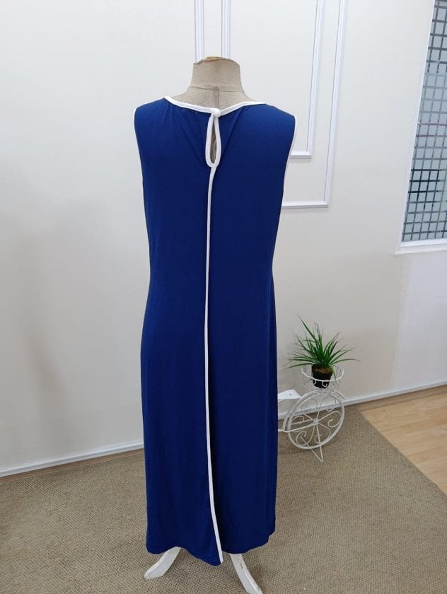 Women's Sleeveless Maxi Dress with Off-Shoulder Neckline and Thin Stripe Detail in Royal Blue Viscose - Janes - by Peralane - photo 7